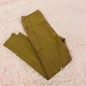 FREE SHIPPING - NEW Calvin Klein High Waist Leggings Size L